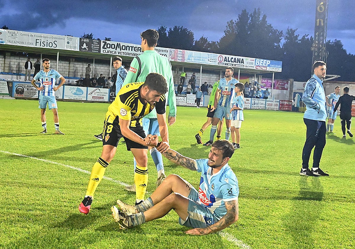 Isma Cerro, del Coria, hundido tras el descenso.