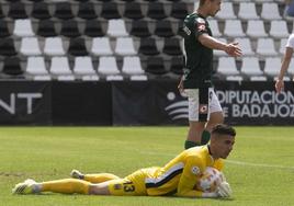 El guardameta Juan Palomares seguirá dos temporadas más en el Mérida.