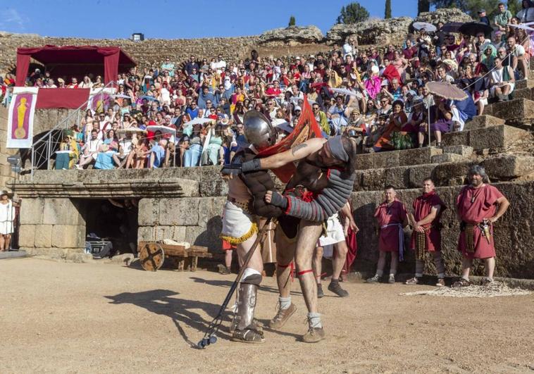 El público de los juegos romanos salva al gladiador Balcar