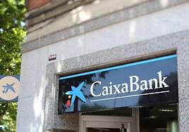 Caixabank alerta a sus clientes de una nueva estafa doble