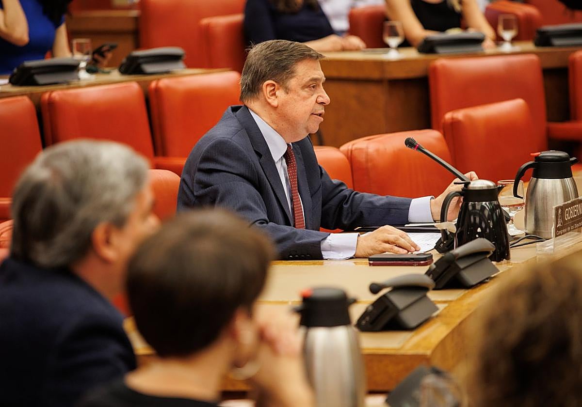 Intervención del ministro Planas en la Diputación Permanente.