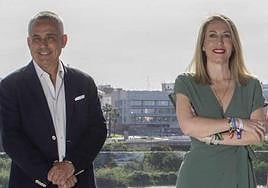 Ángel Pelayo Gordillo y María Guardiola, durante una sesión fotográfica organizada por HOY con los candidatos a la Junta antes del 28-M.