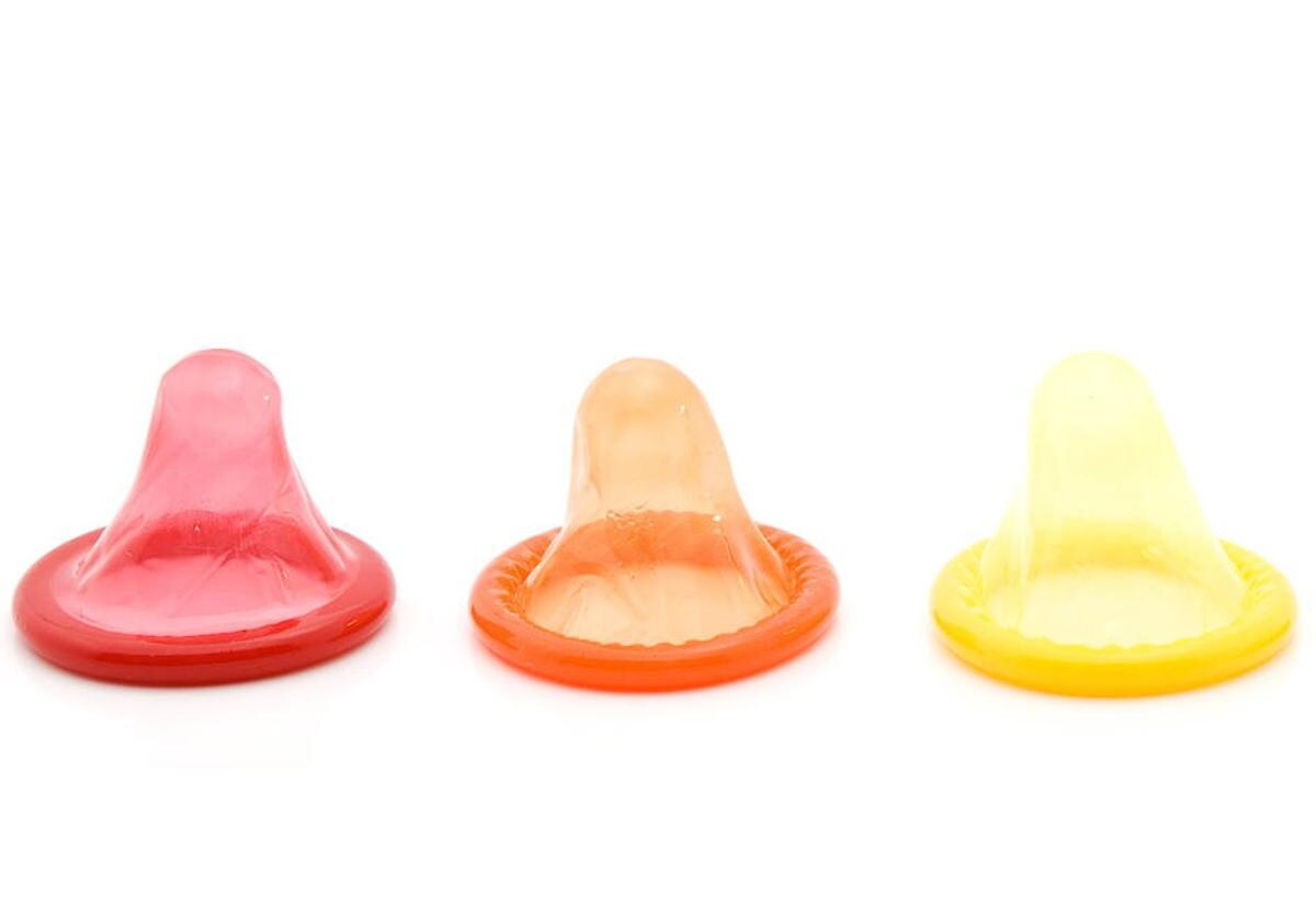 El uso del preservativo aumenta en Extremadura entre los menores de 26 años