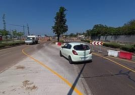 La reducción de carril que afecta en la actualidad a la avenida.