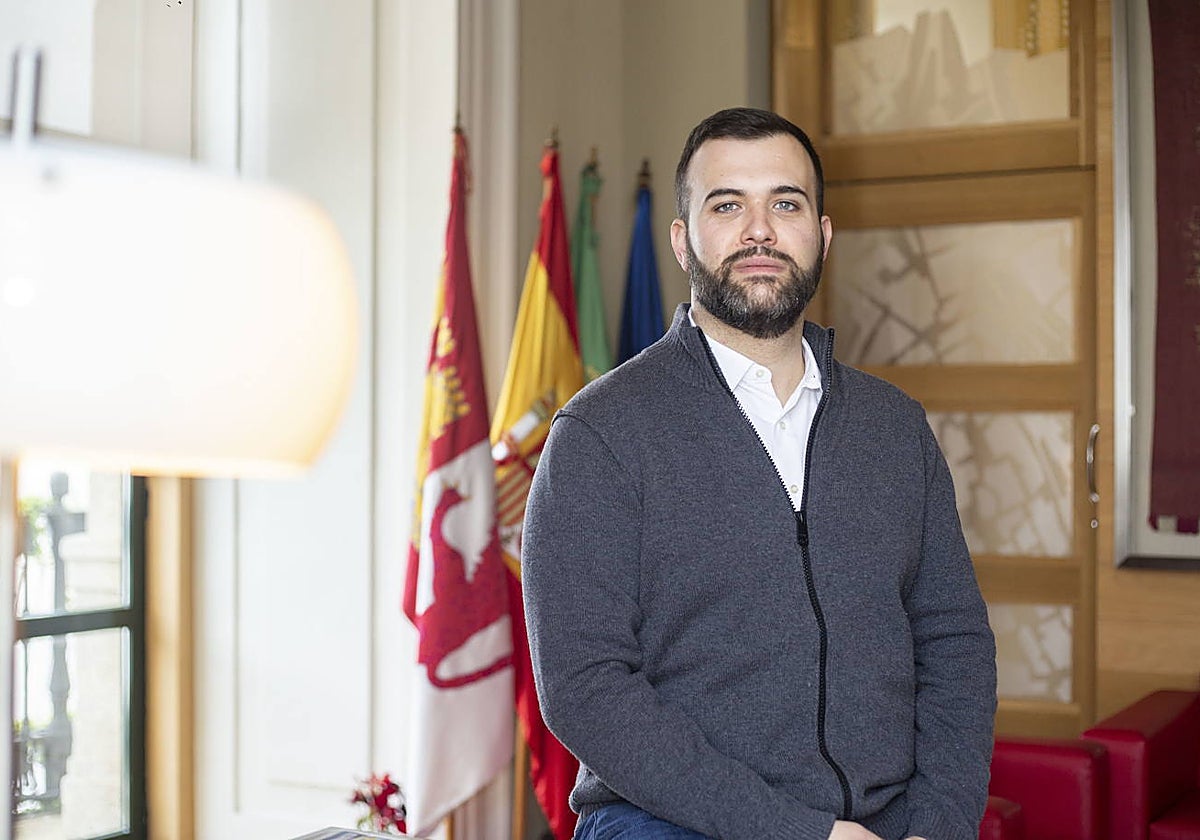 Luis Salaya, alcalde de Cáceres entre 2019 y 2023, deja la política tras perder las elecciones el 28-M.
