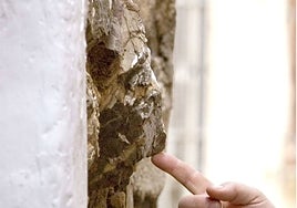 Cristo del adarve antes de que lo vandalizaran