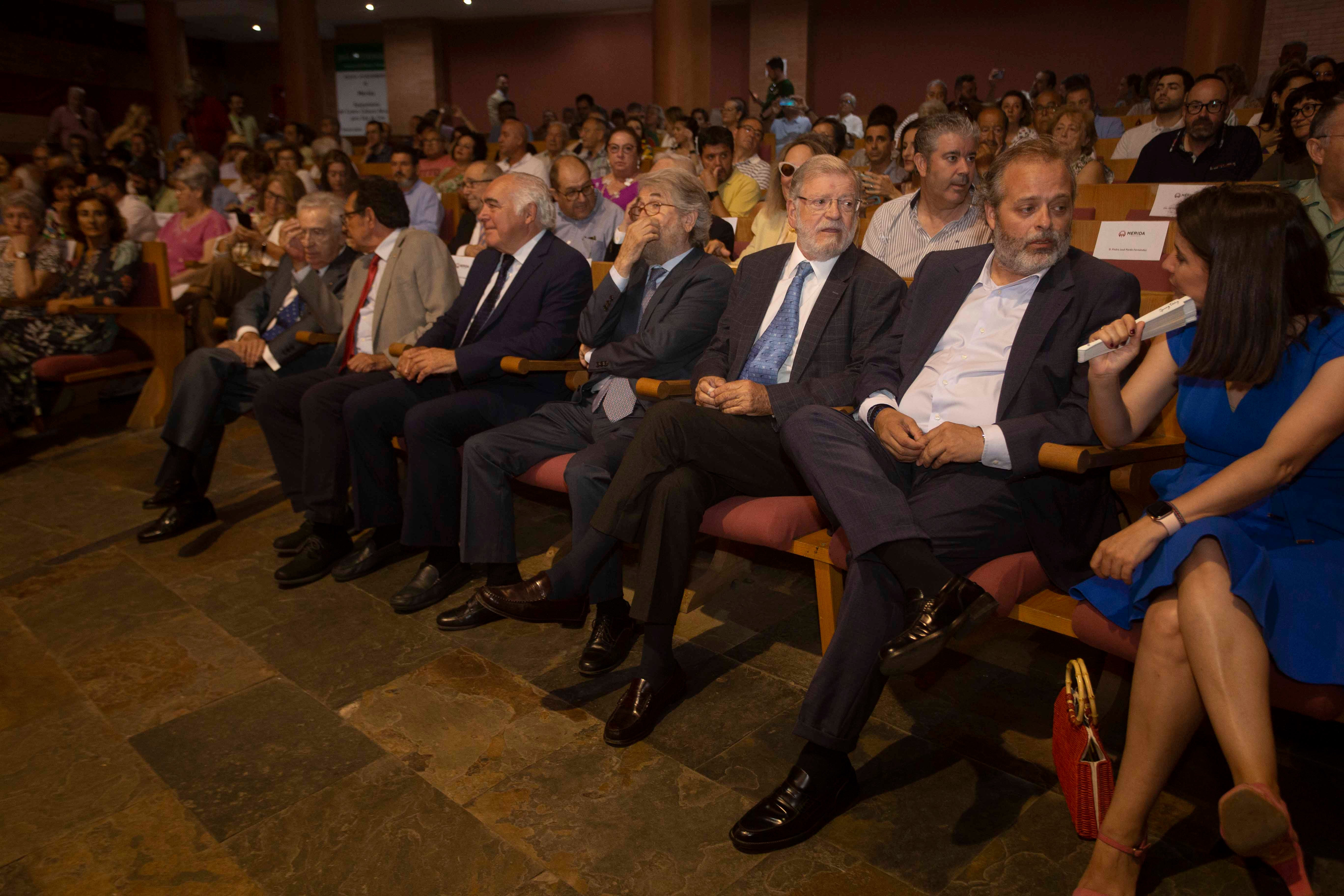 Pleno de investidura en el Ayuntamiento de Mérida