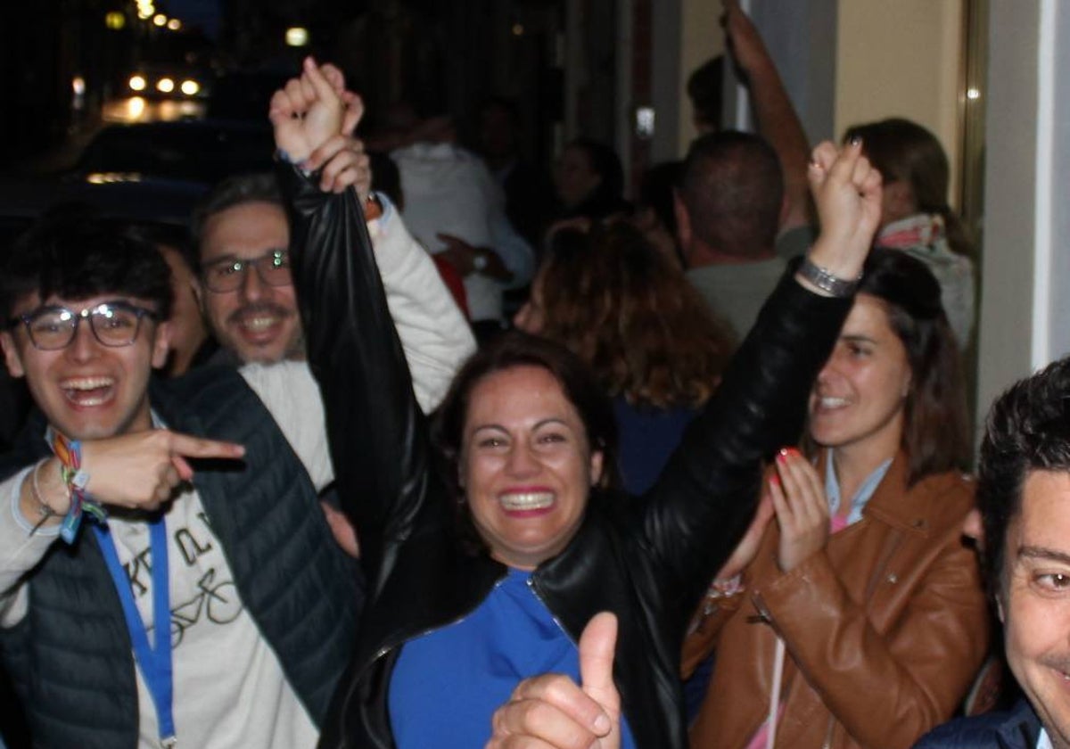 Marta Jordán celebra su triunfo en Casar de Cáceres.