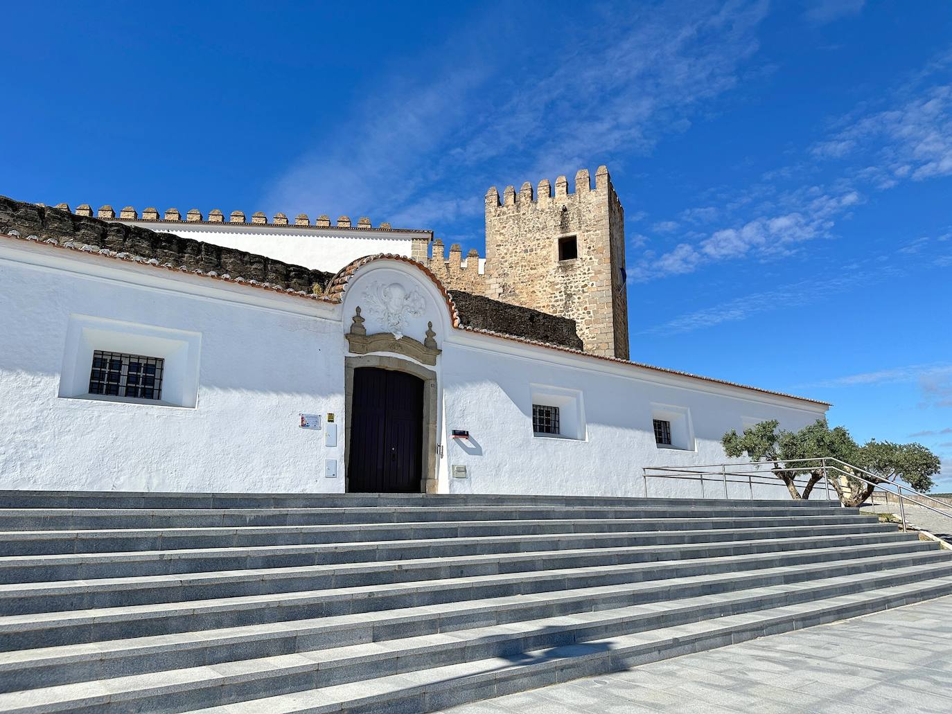 Castillo y Museo. 