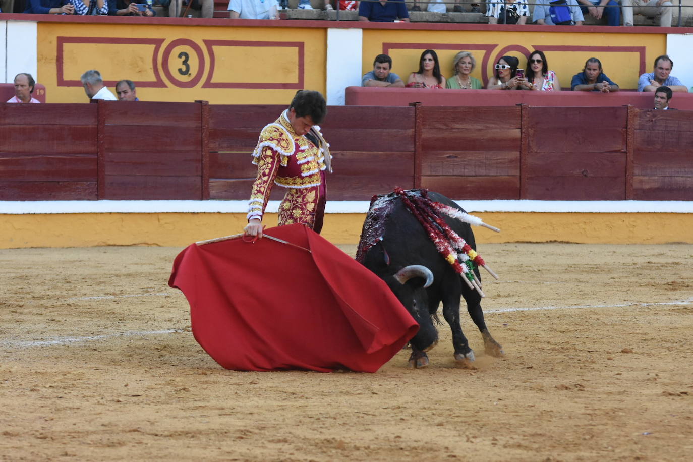 Las mejores imágenes de la corrida de toros de Zalduendo I | Hoy