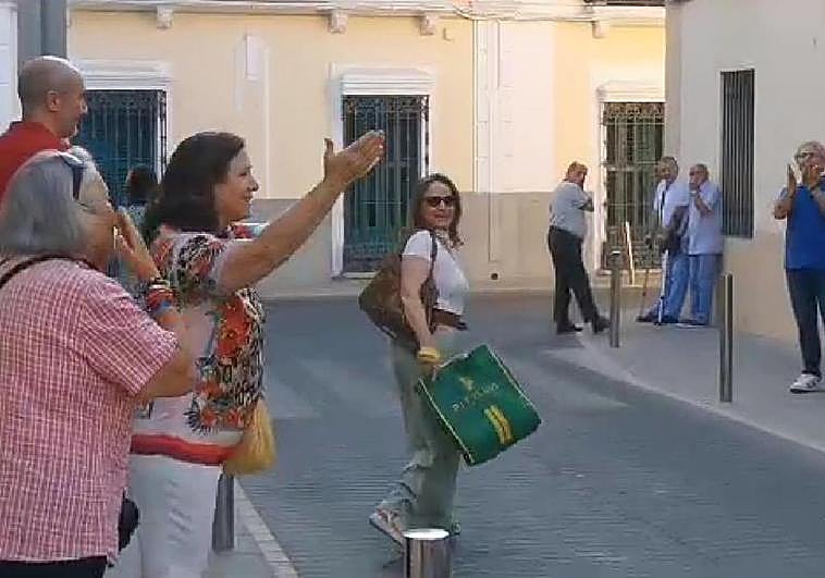 La alcaldesa María Fernanda Sánchez tras salir del pleno.