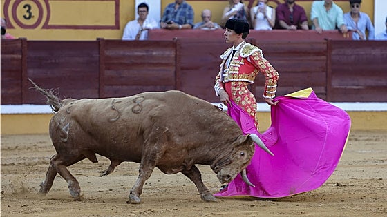 Ginés Marín y Ventoso reinan en Badajoz por San Juan