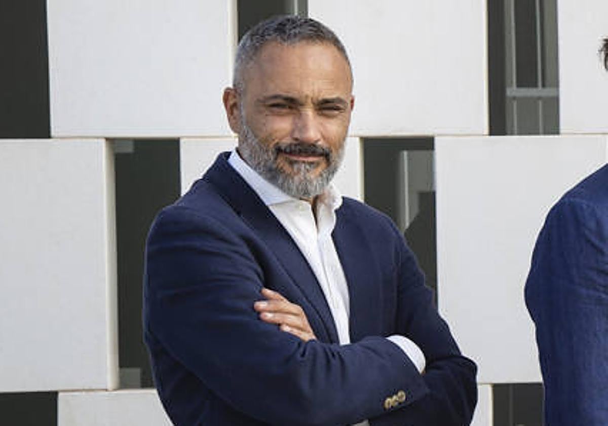 El periodista Santiago Martínez-Vares.