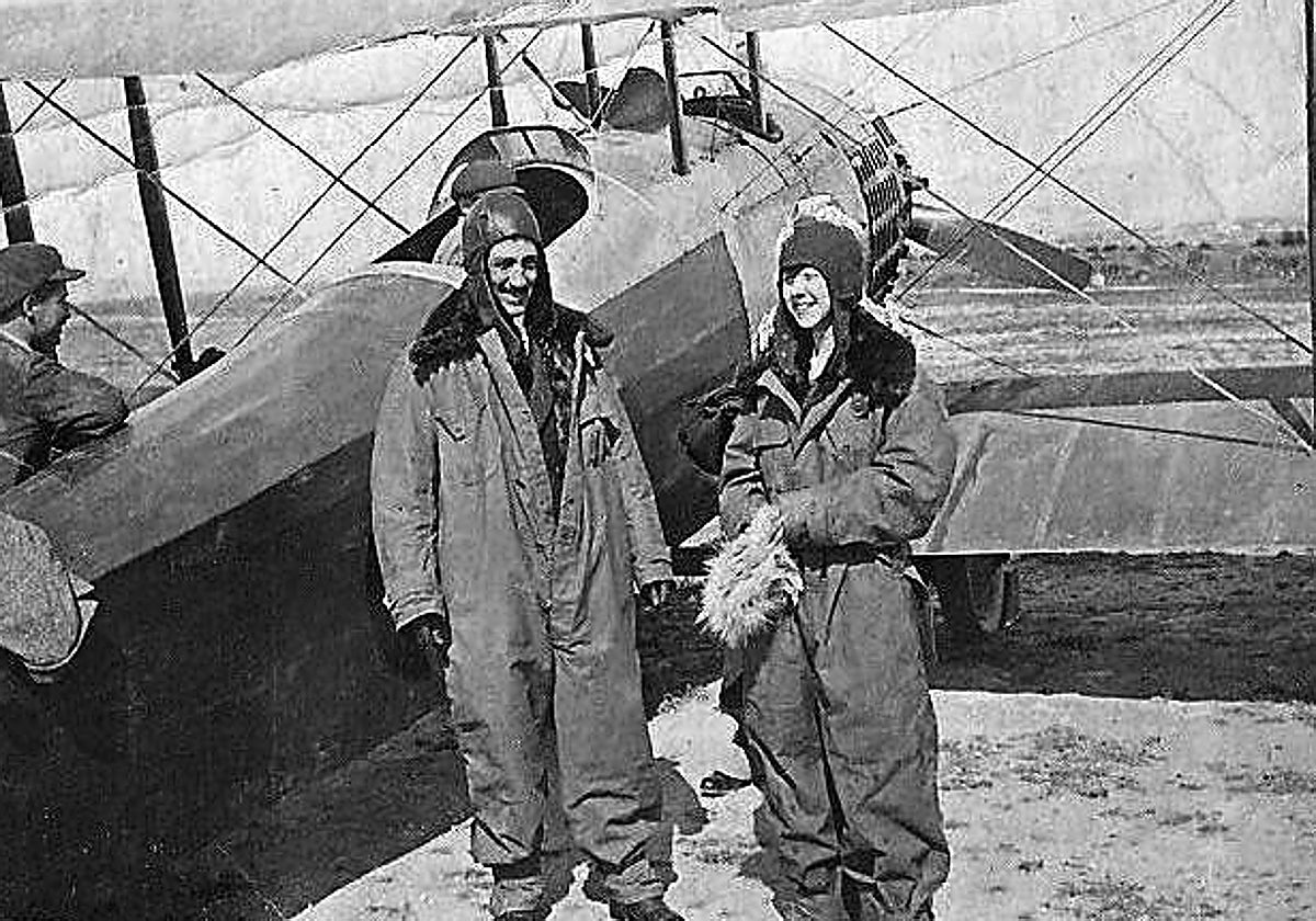 La profesora de Francés de Cáceres que fue la primera mujer que voló en España