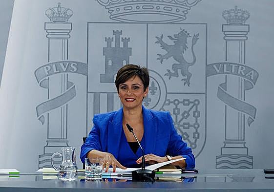 La ministra de Política Territorial y Portavoz del Gobierno, Isabel Rodríguez, durante la rueda de prensa posterior a la reunión del Consejo de Ministros, este martes, en el complejo del Palacio de la Moncloa.