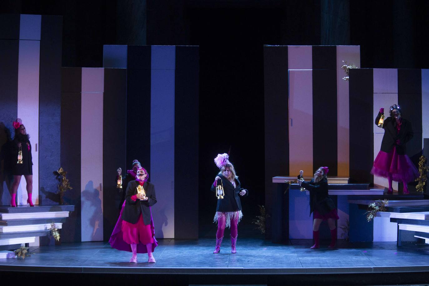 &#039;Las asambleístas&#039; lleva al Festival de Mérida las risas y la protesta (II)