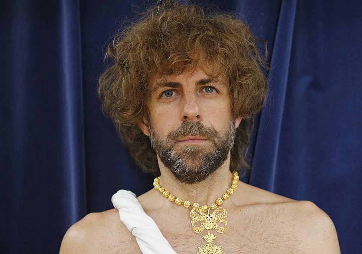 El actor Santi Senso actúa esta noche en el Museo Vostell con su 'Acto íntimo'