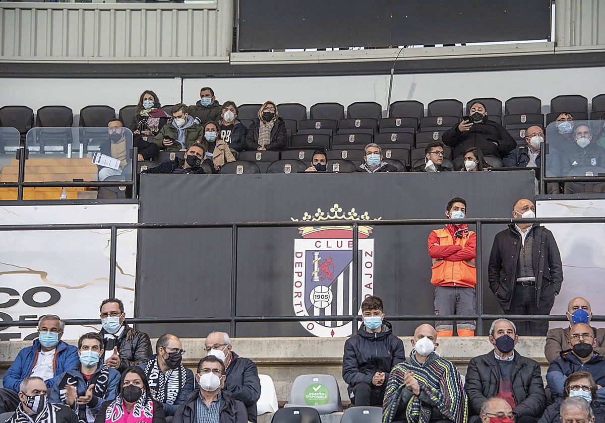 La propiedad del Badajoz se aferra al auto de la jueza como única esperanza de salvación.