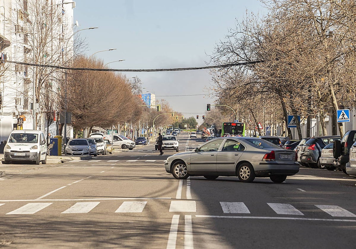 Vista general de Héroes de Baler, una arteria con problemas de convivencia entre peatones y conductores.