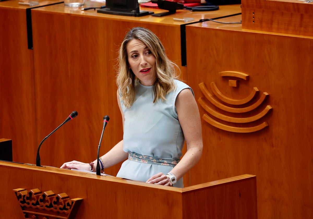 María Guardiola, este jueves durante su discurso de investidura.