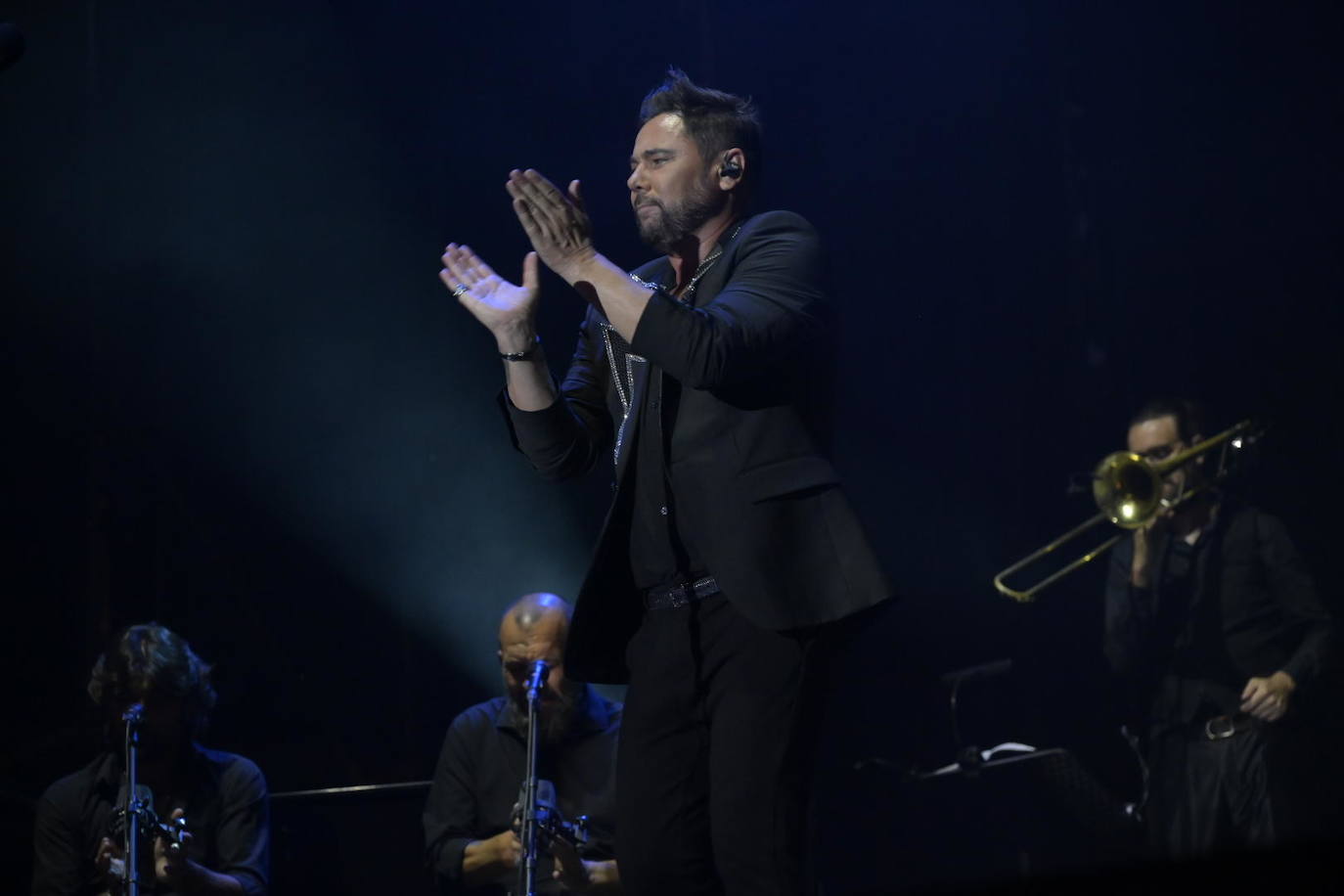 Actuación de Miguel Poveda en el Alcazaba Festival de Badajoz