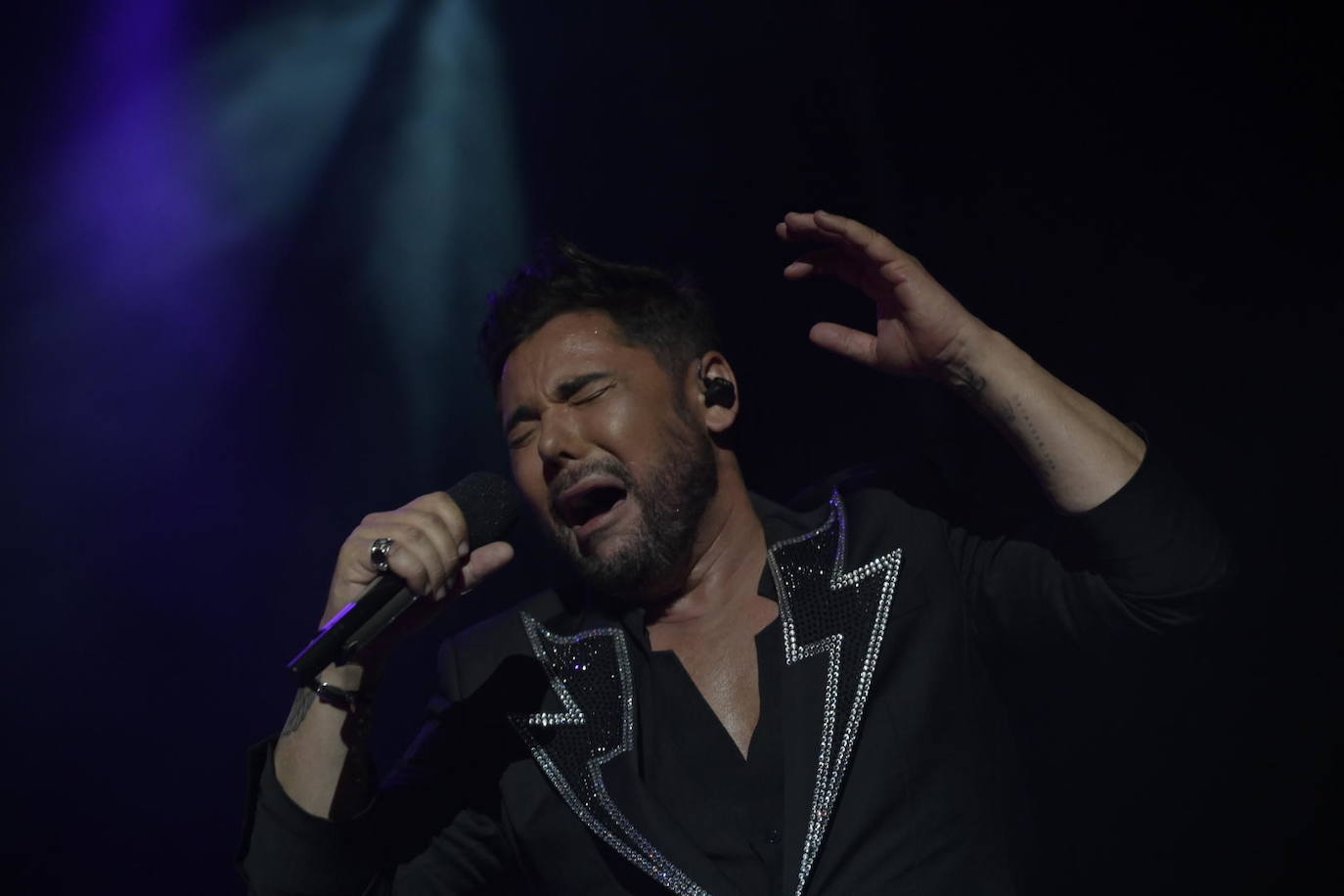 Actuación de Miguel Poveda en el Alcazaba Festival de Badajoz