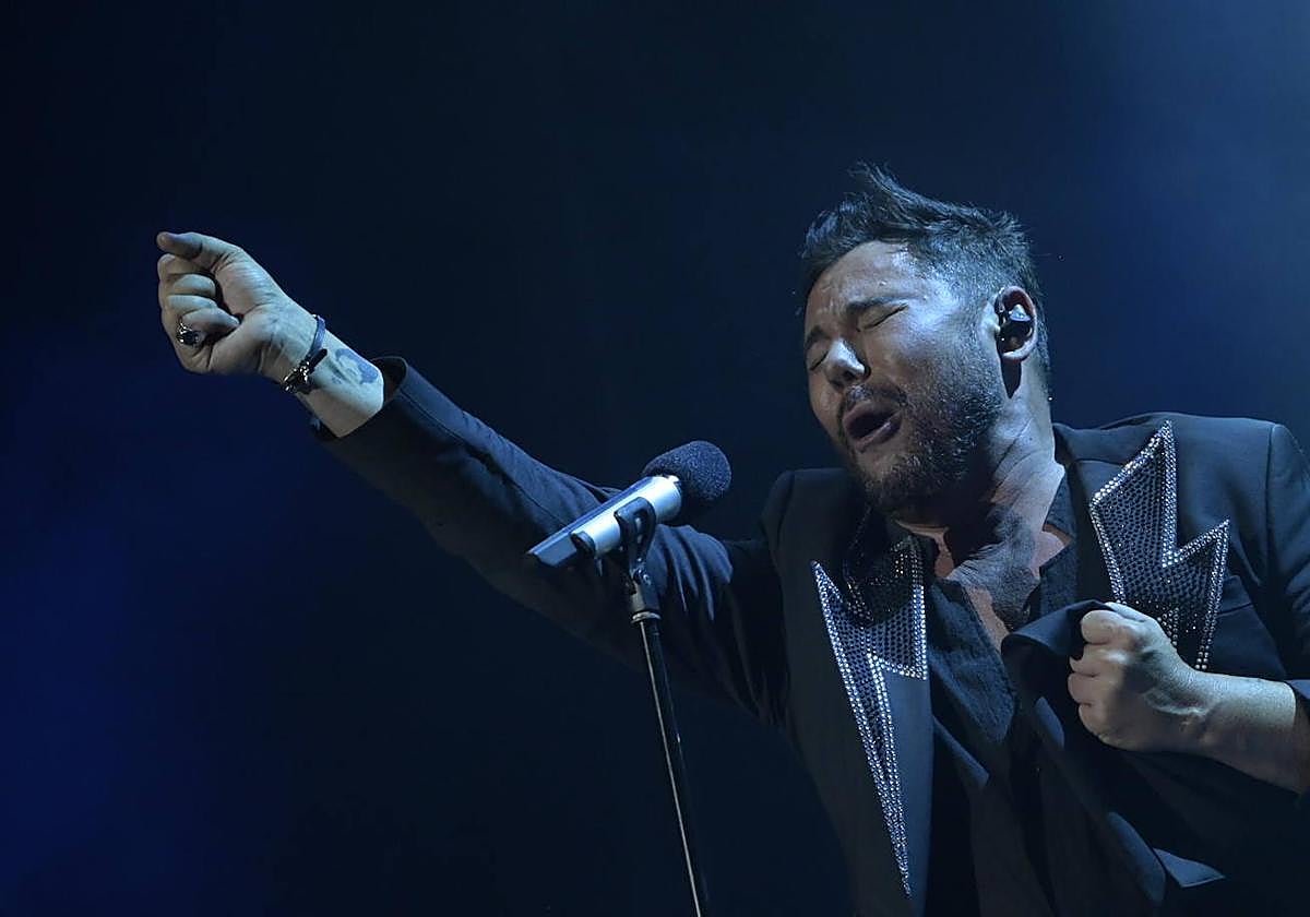 Actuación de Miguel Poveda en el Alcazaba Festival de Badajoz