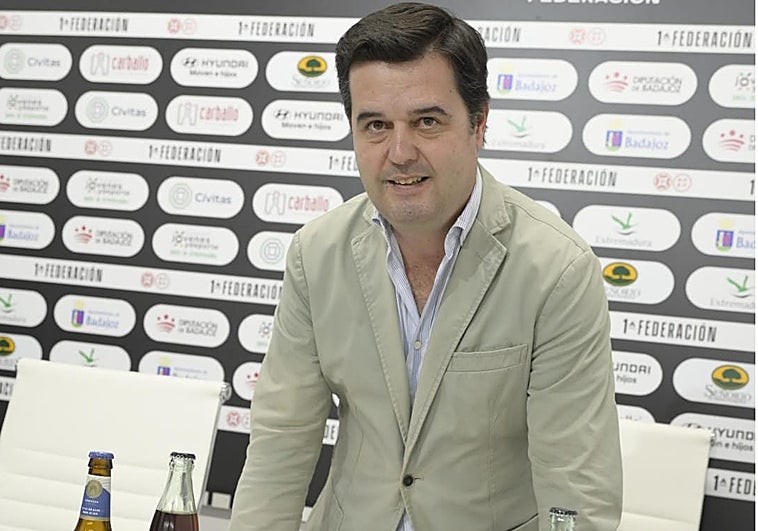 Luis Díaz-Ambrona durante la presentación de la campaña de abonos.