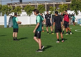 David Tenorio dirigiendo la primera sesión de entrenamientos.