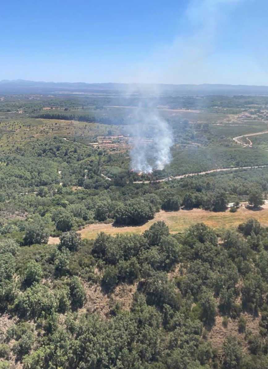 Imagen del incendio en Collado de la Vera.