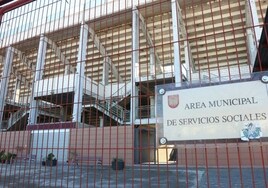 Sede de Servicios Sociales que se ubica junto al Estadio Romano.