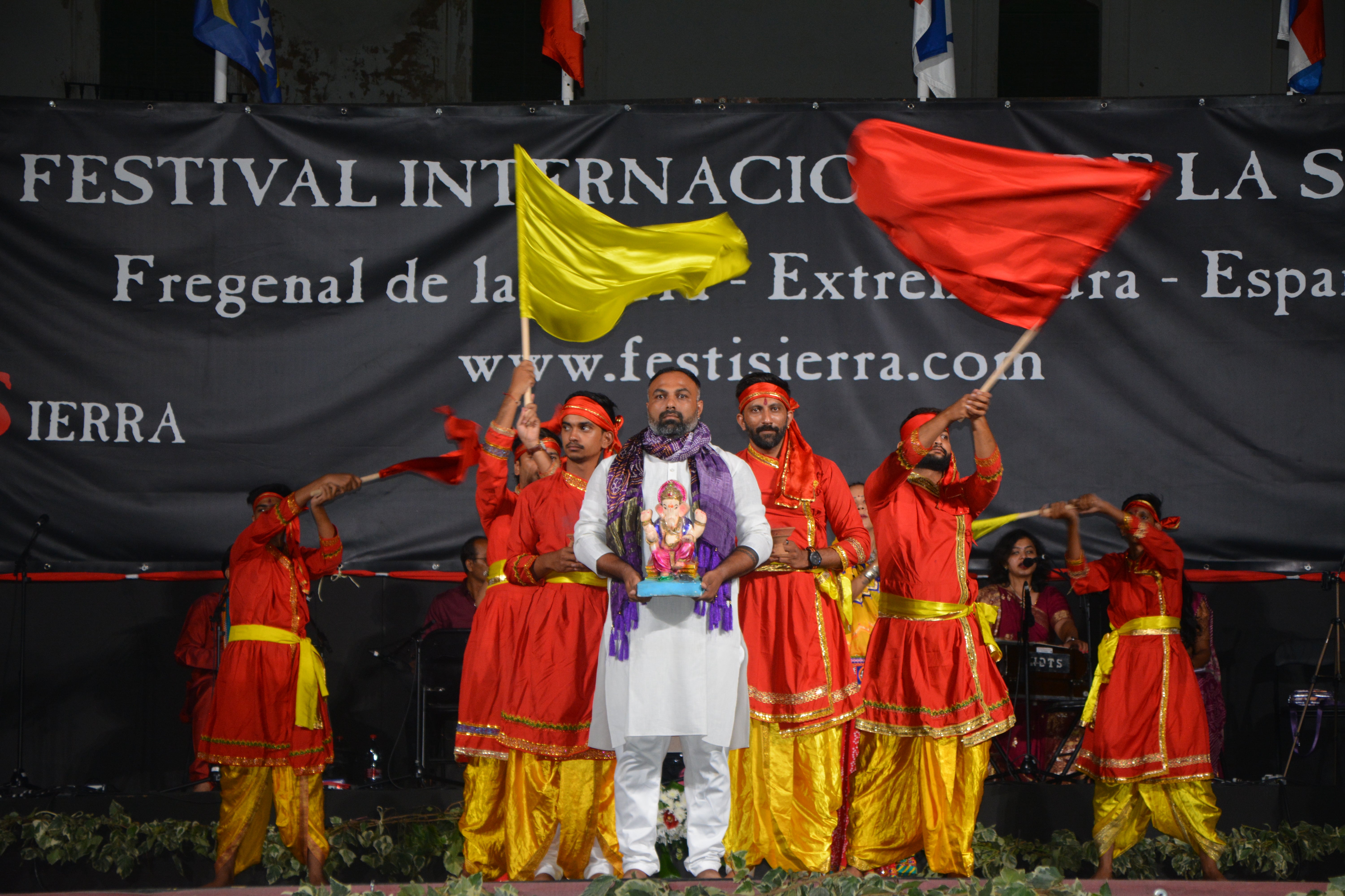 Chile deslumbra entre las agrupaciones internacionales del Festival