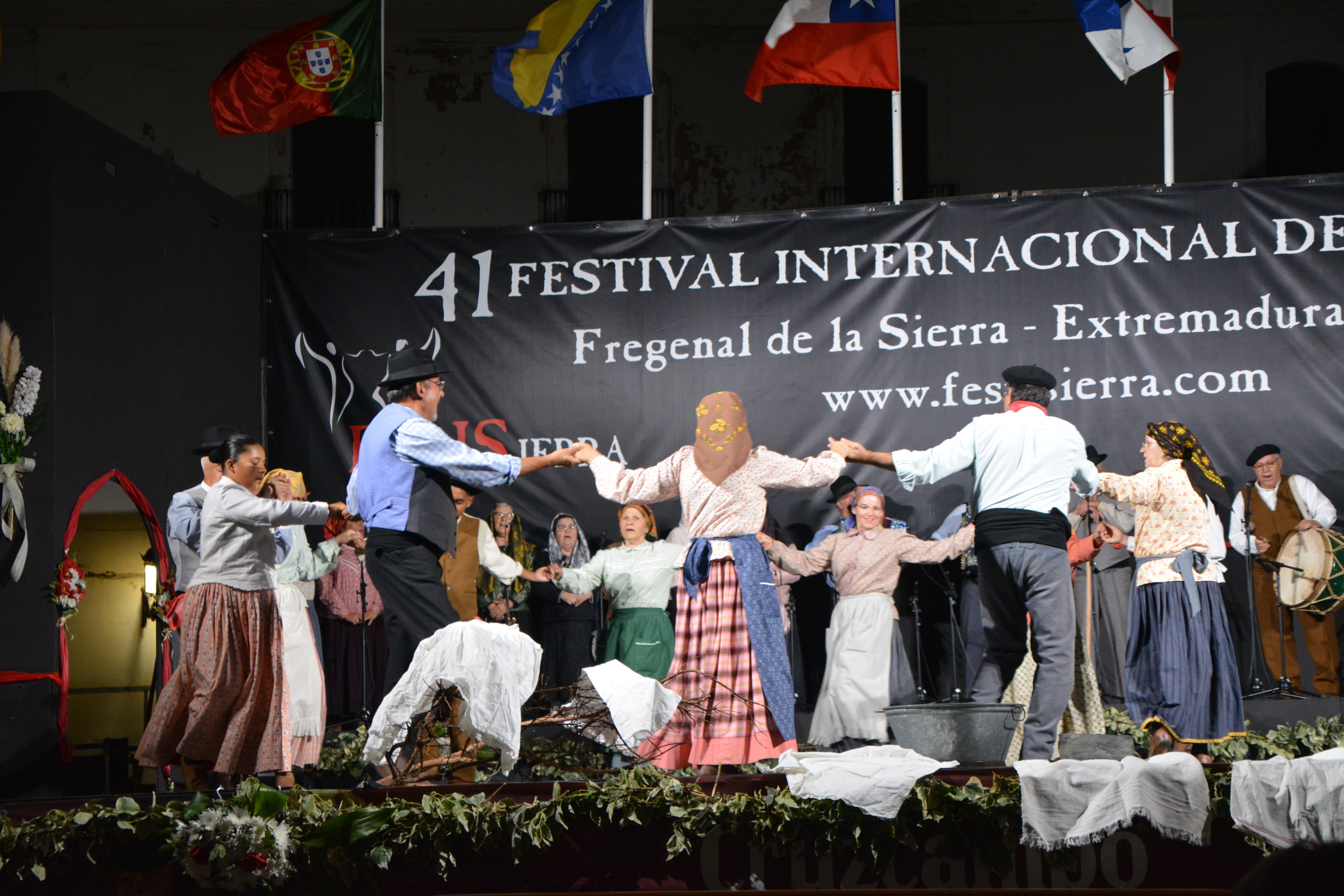 Chile deslumbra entre las agrupaciones internacionales del Festival