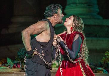 La Salomé de Belén Rueda se encumbra eterna en el Teatro Romano