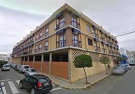 Muere un joven tras precipitarse desde un segundo piso en Almendralejo