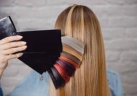 Salud capilar: ¿Por qué deberías evitar teñirte en verano?