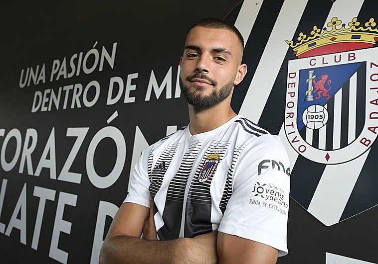 Pablo Gálvez durante su presentación en el Nuevo Vivero.