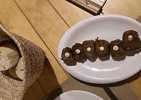 Imagen secundaria 1 - Saquitos de verduras, croquetas de gambón y salmón braseado.