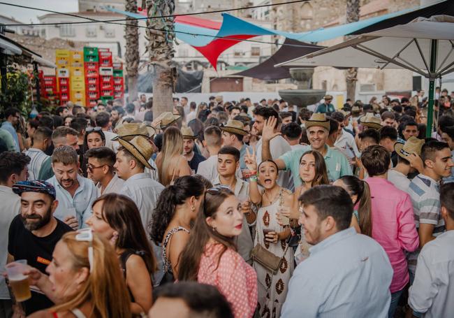 Ambiente en el centro de Mérida, este viernes.