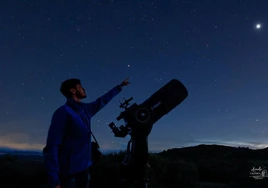 La NASA ha publicado una fotografía del cometa C/23 P1 Nishimura tomada por Sergio Vela.