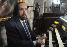 Miguel del Barco Gallego: «Nuestro himno tiene una melodía sencilla y popular»