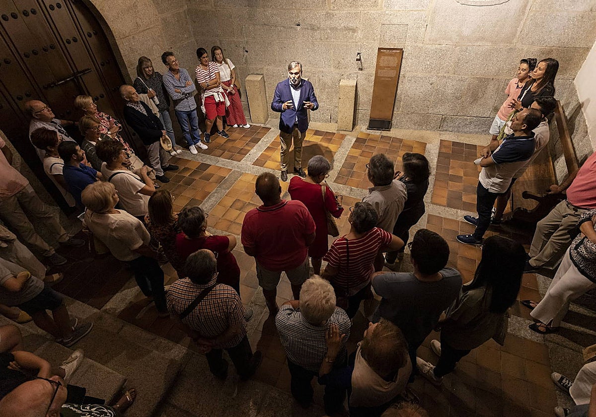 Todas las visitas guiadas, cuyas inscripciones se ha completado totalmente, se mantienen en pie.