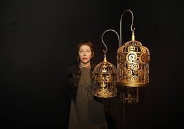 Chus García-Fraile ha inaugurado la temporada de exposiciones en la sala El Brocense con la muestra 'Mundo Material'