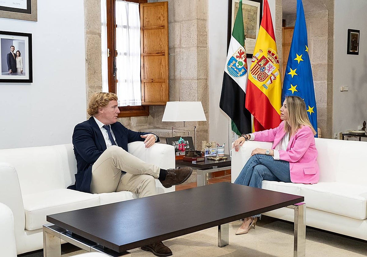 El alcalde, Ignacio Gragera, visitó a María Guardiola, en la sede de la Junta el 5 de septiembre y asegura que le reclama las mismos asuntos que pidió a Vara.