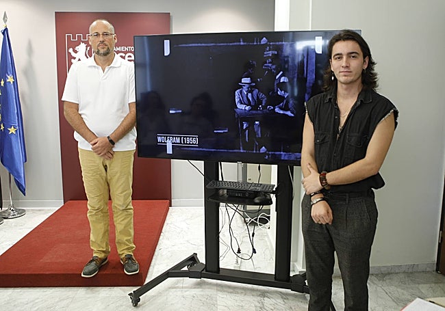 Mario Martínez Sáez, cineasta y estudiante de cine junto al nieto de Manuel Pérez-Sala, Arturo Fernández Sala.
