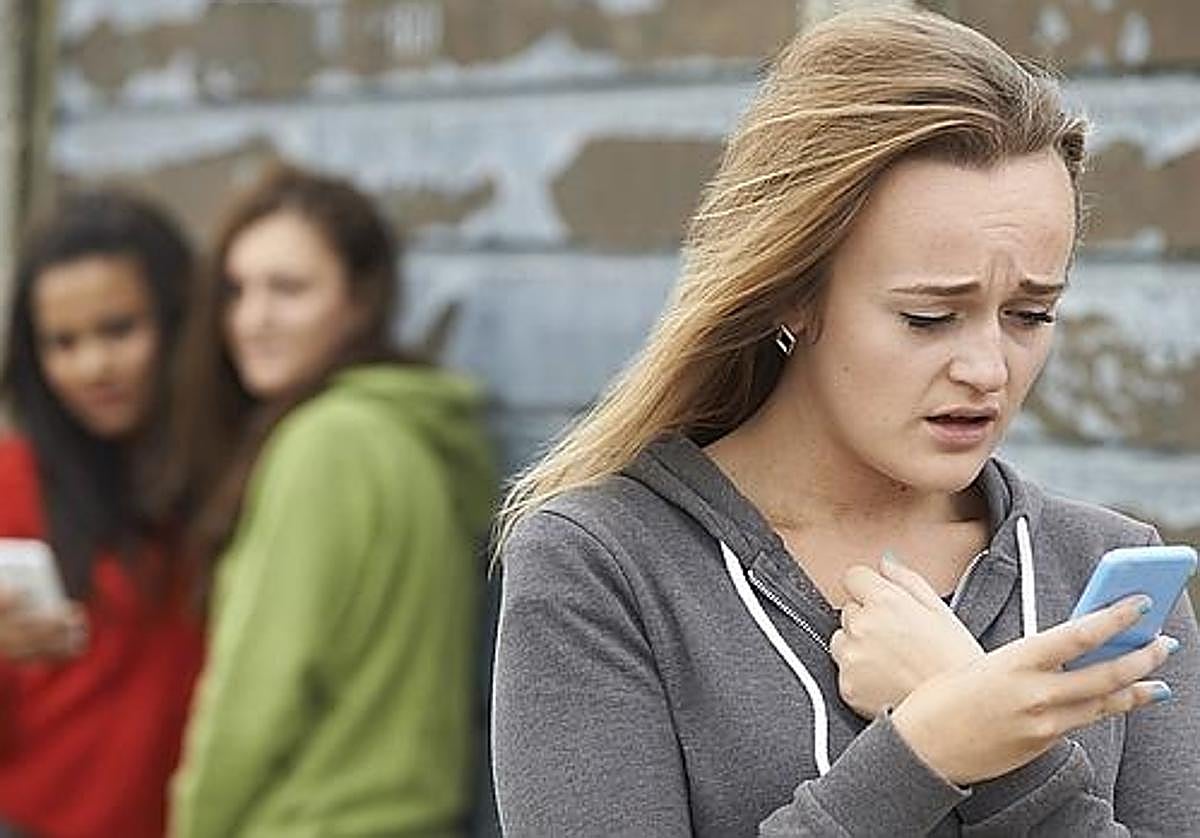 Móviles y adolescentes: Preocuparse no es suficiente