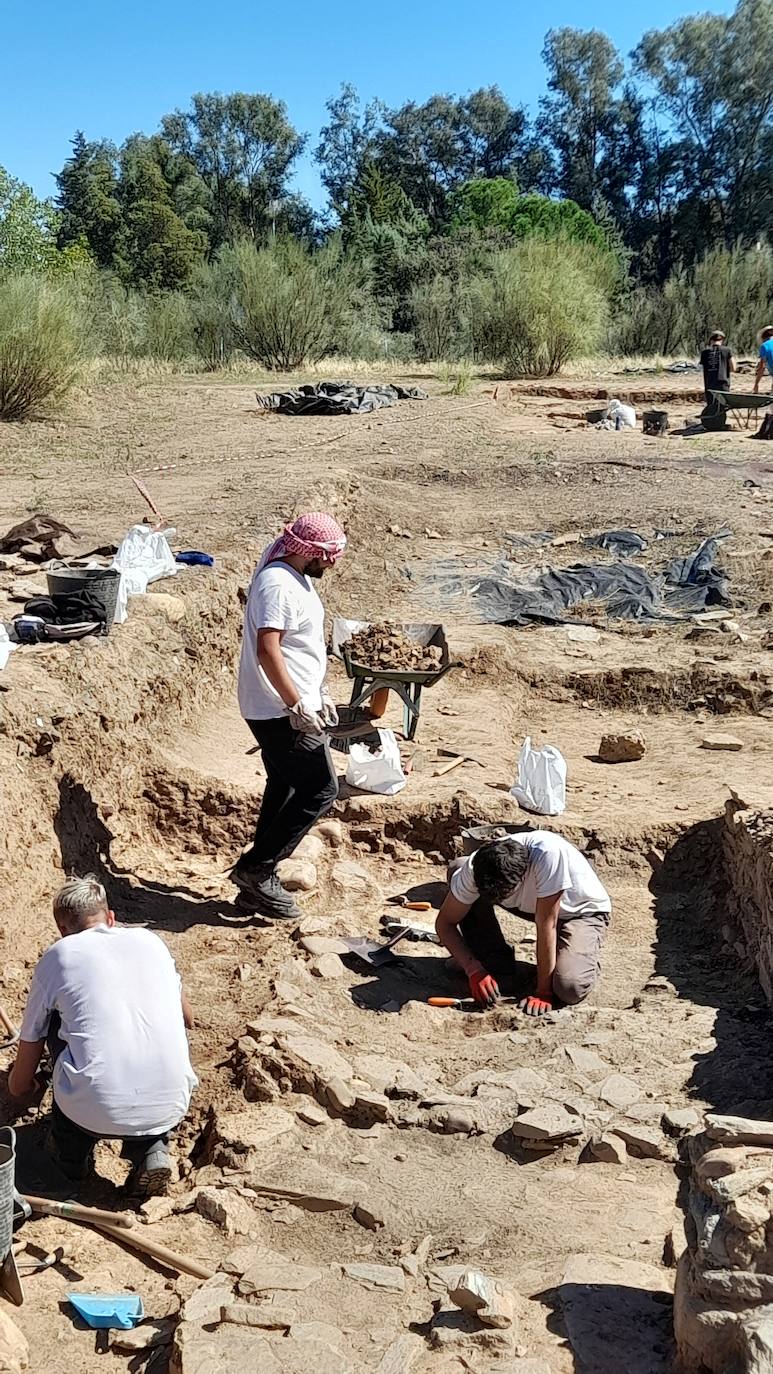 Excavaciones en la ciudad árabe de Romangordo