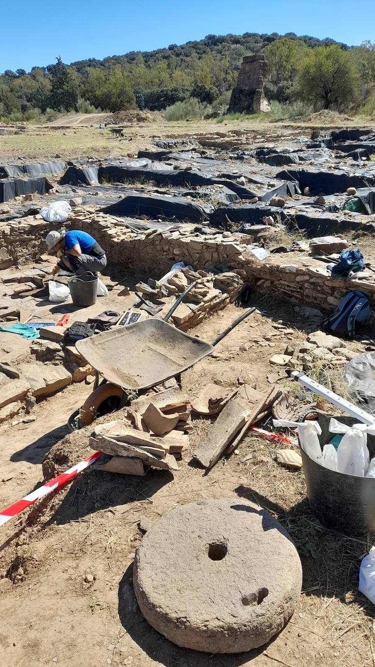 Excavaciones en la ciudad árabe de Romangordo