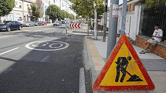 Peatones y bicicletas ganarán terreno en la nueva avenida Héroes de Baler de Cáceres