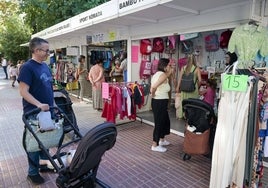 Los puestos de la feria del 'stock' se pueden visitar hasta este domingo.